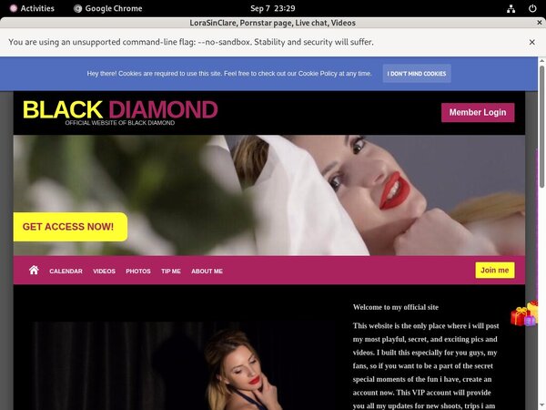 Lorasinclare.modelcentro.com Black